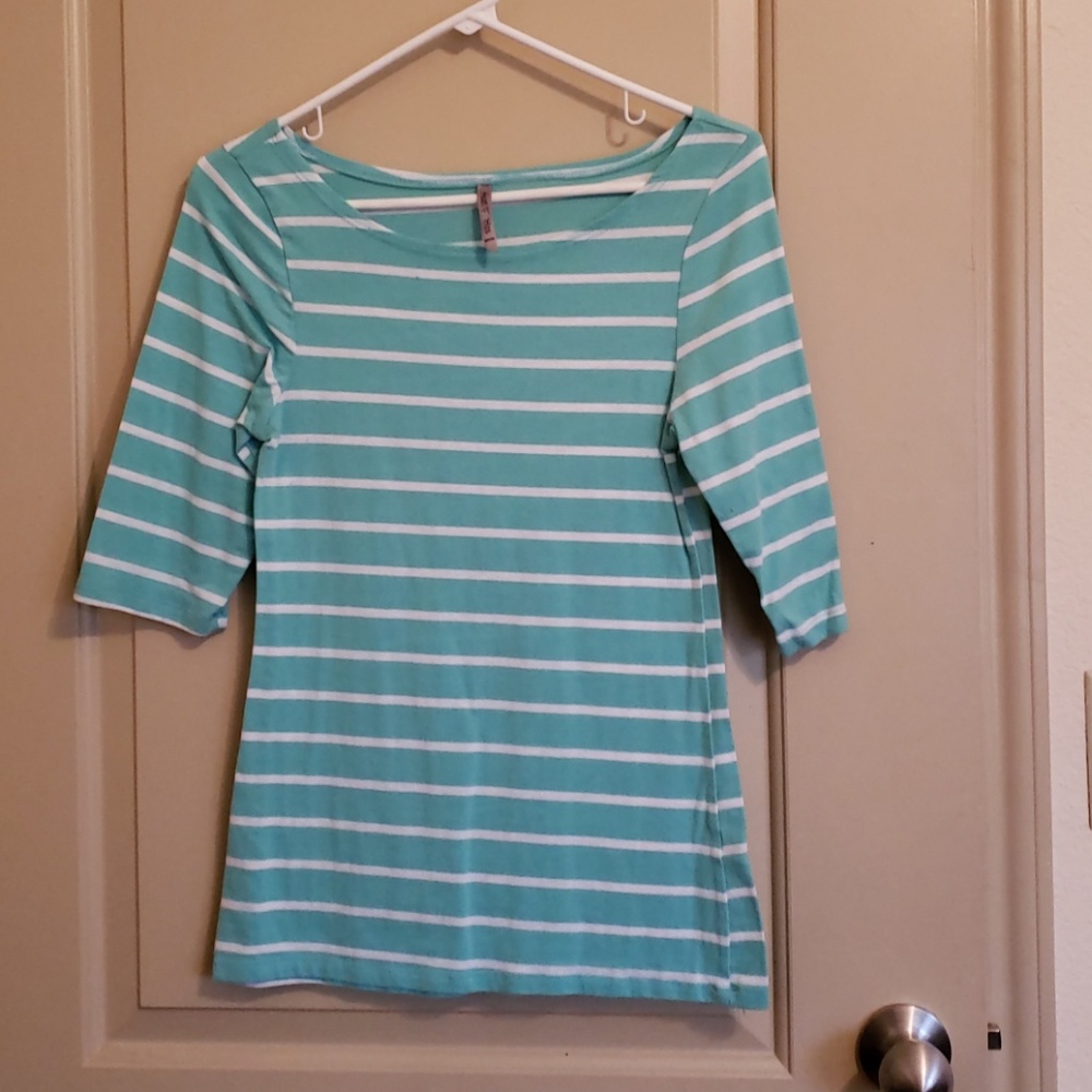 3/4 sleeve tshirt